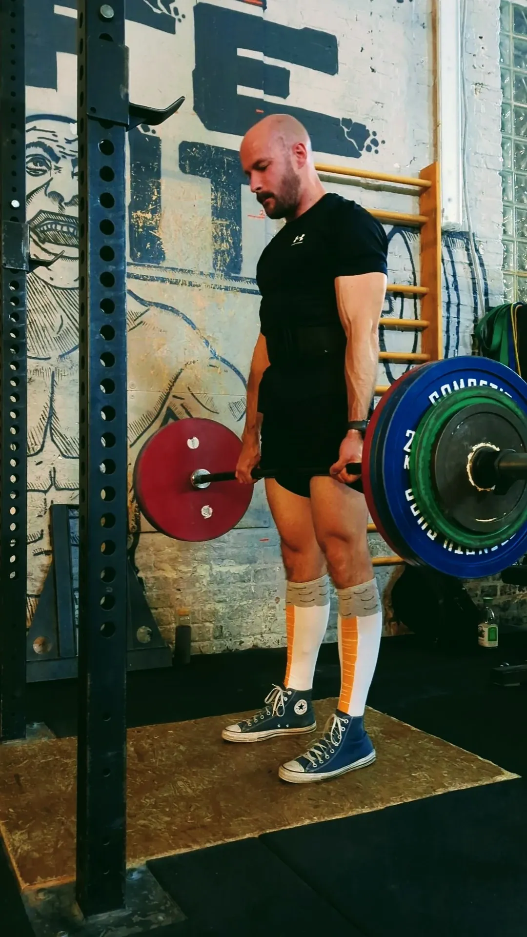 Ham performing a deadlift at Berlin Strength